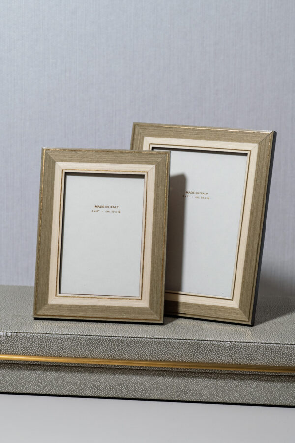 Eterea Photograph Frame