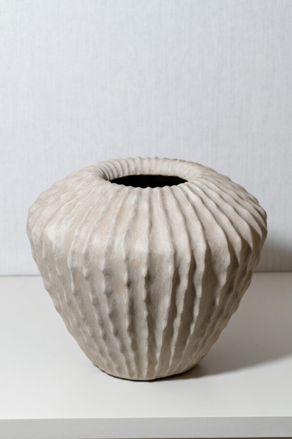 Concrete Effect Ripple Pot